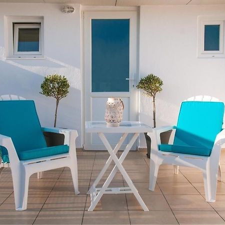 Konstantinou Apartment - Smart & Roof Top Terrace Athens Luaran gambar