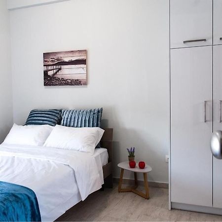 Konstantinou Apartment - Smart & Roof Top Terrace Athens Luaran gambar